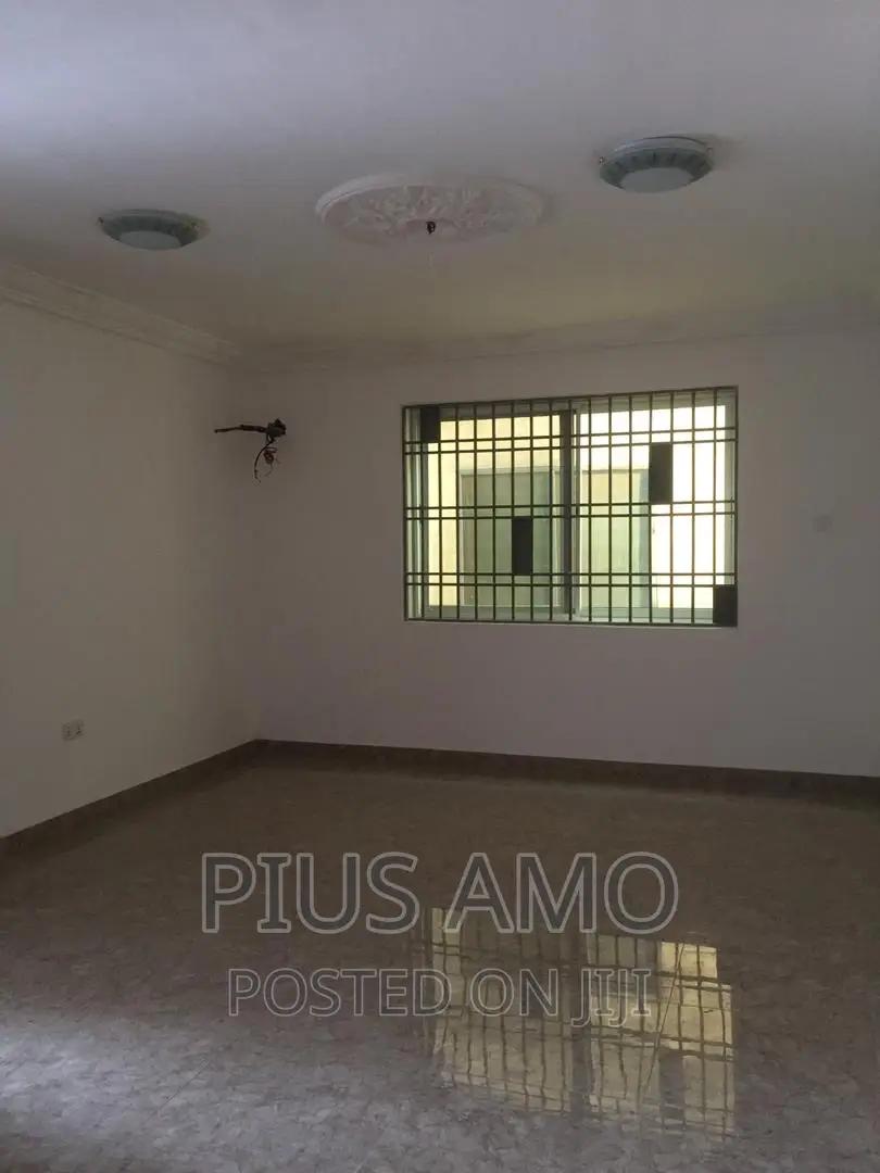 Spacious Chamber and Hall -  Commercial in Greater Accra, Oyarifa - Rent