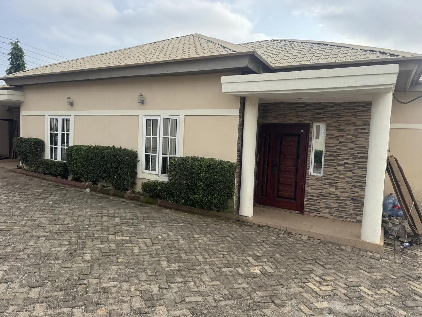 1bdrm House in Kboat Junction, Dome for sale - 1 bedroom House in Greater Accra, Dome - Sale