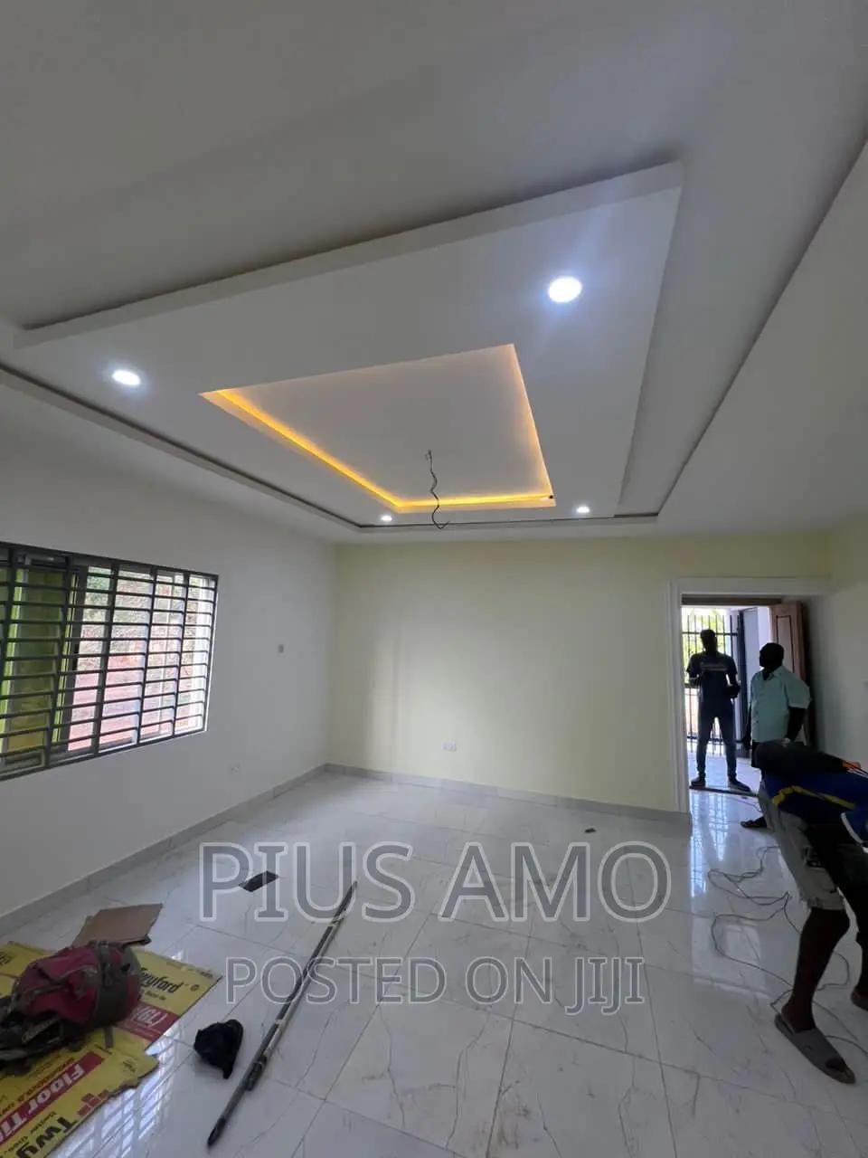 A Spacious 2bedroom - 2 bedroom Commercial in Greater Accra, Oyarifa - Rent