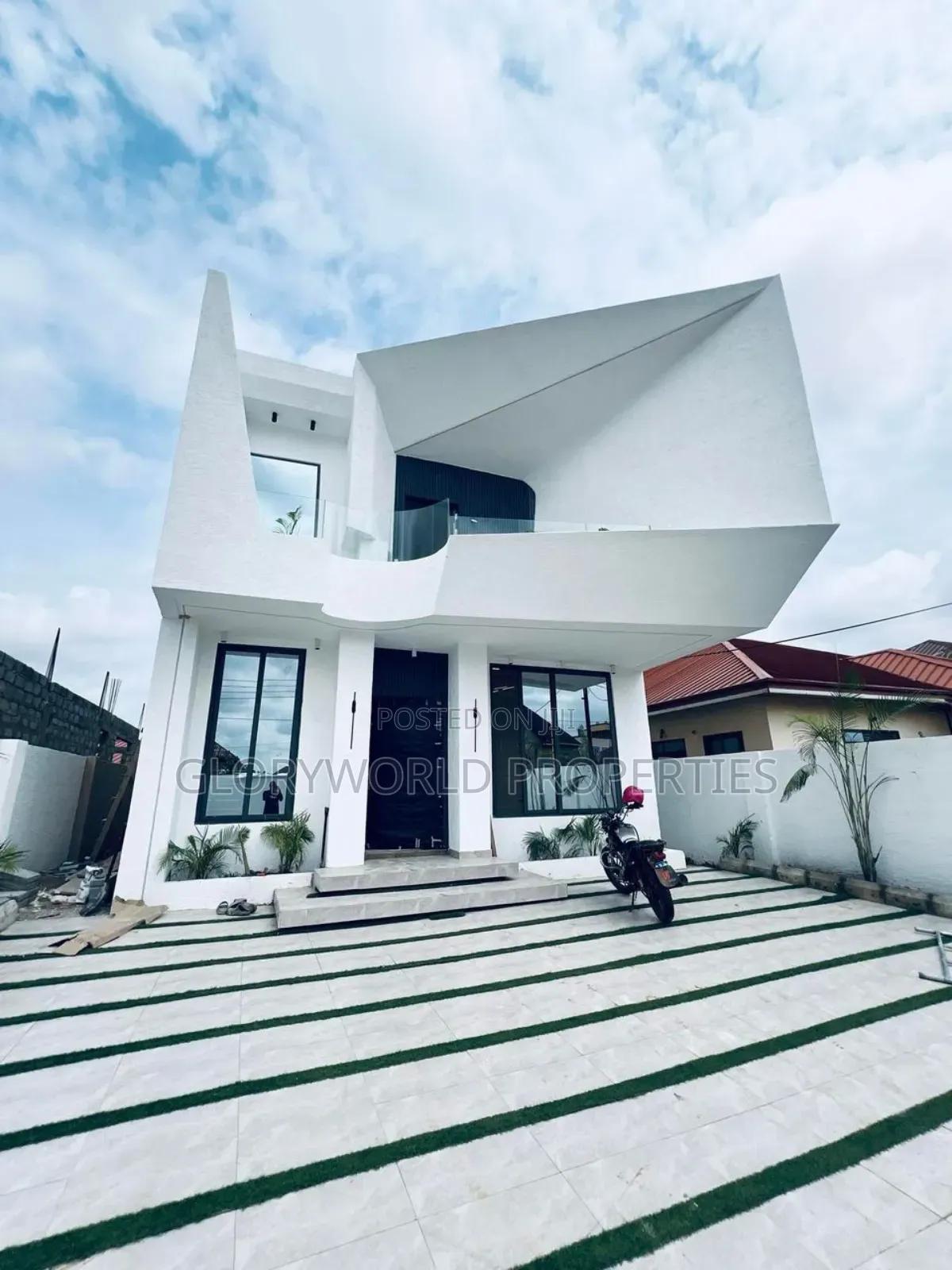 4bdrm House in East Legon for sale - 4 bedroom House in Greater Accra, East Legon - Sale