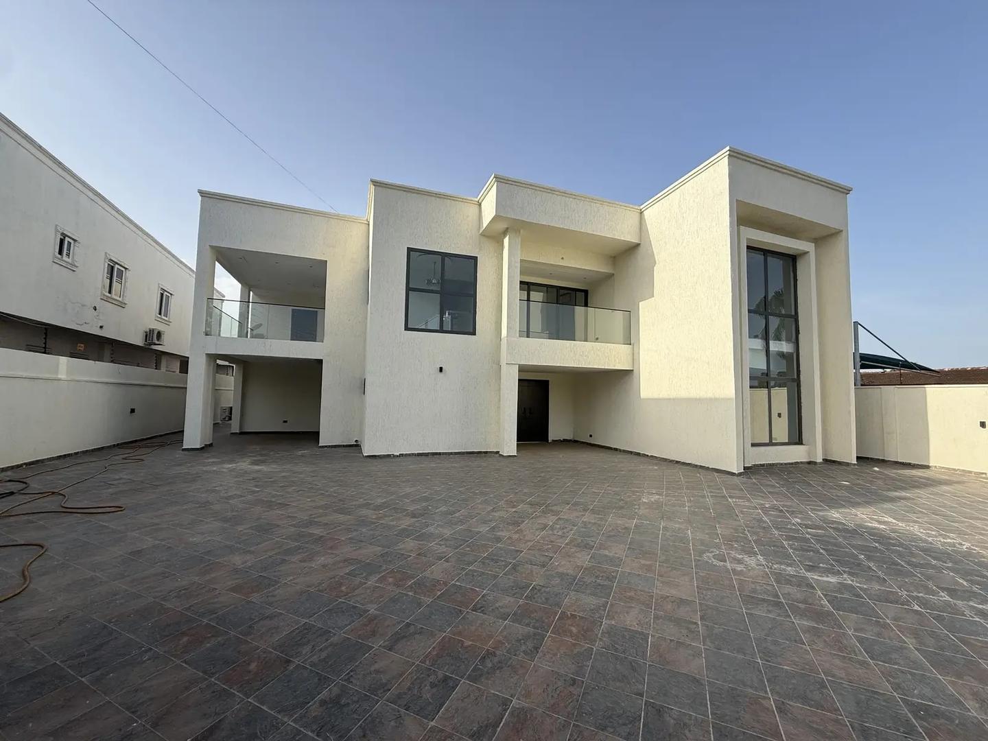 5bdrm House in East Legon, A&C Mall Area for sale - 5 bedroom Commercial in Greater Accra, East Legon, A&C Mall Area - Sale