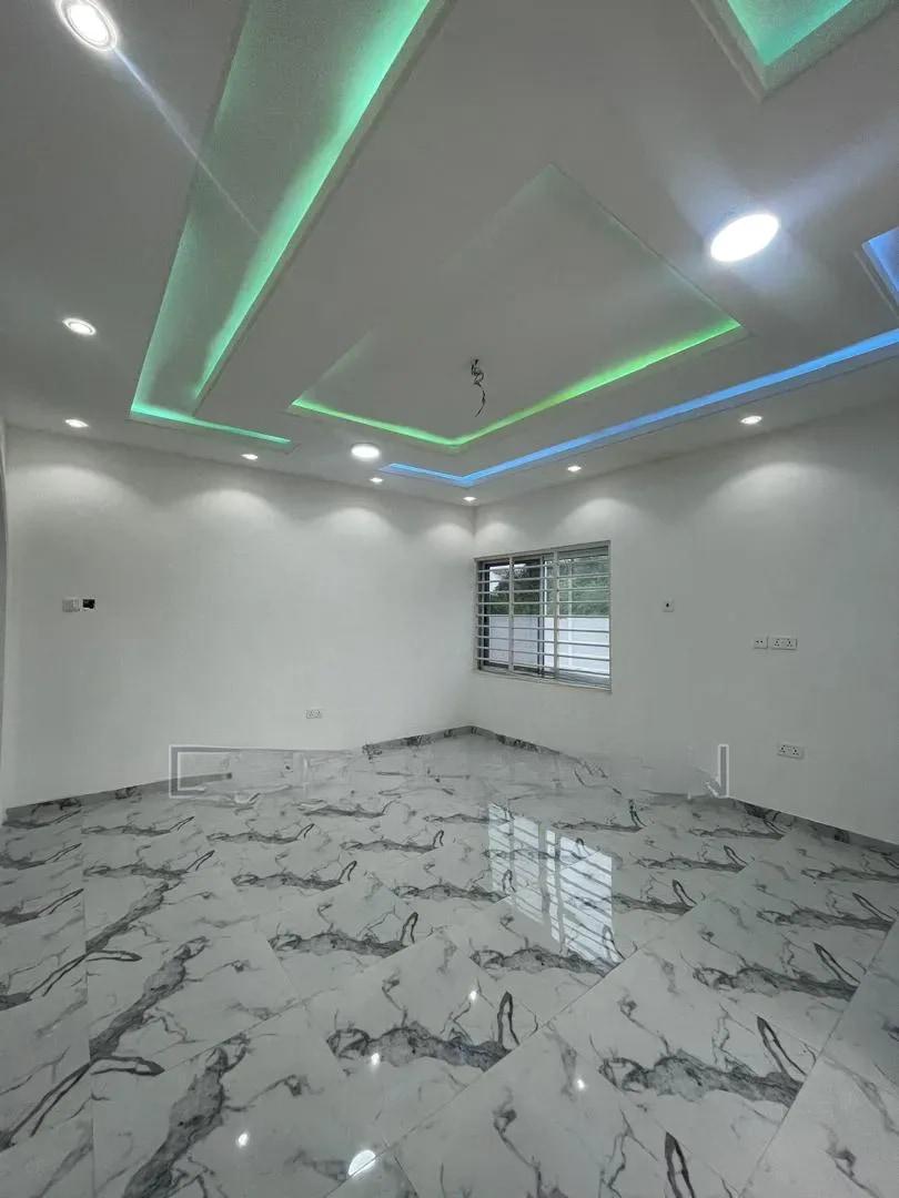 2bdrm House in 2 Bedroom House, Tema Metropolitan for sale - 2 bedroom House in Greater Accra, Tema Metropolitan - Sale