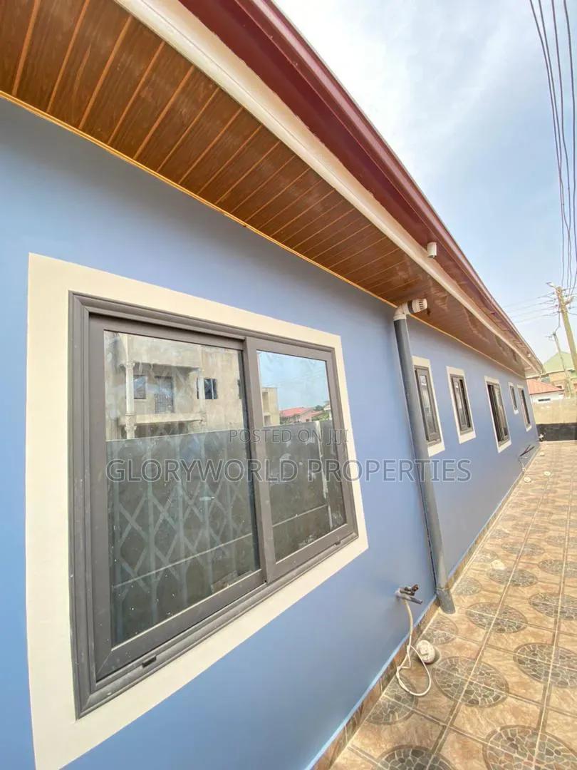 3bdrm House in Baatsona Total for sale - 3 bedroom House in Greater Accra, Spintex, Baatsona Total - Sale