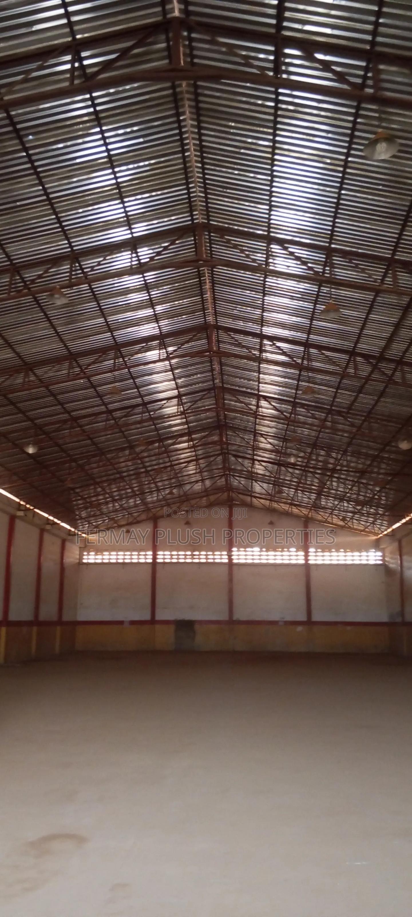 Warehouse for Rent I - Commercial in Greater Accra, Tema Metropolitan, Sakumono - Rent