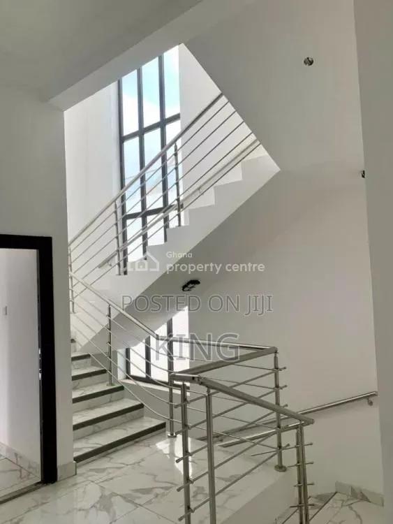 Furnished 5bdrm House in Mile 7 for sale - 5 bedroom House in Greater Accra, Achimota, Mile 7 - Sale