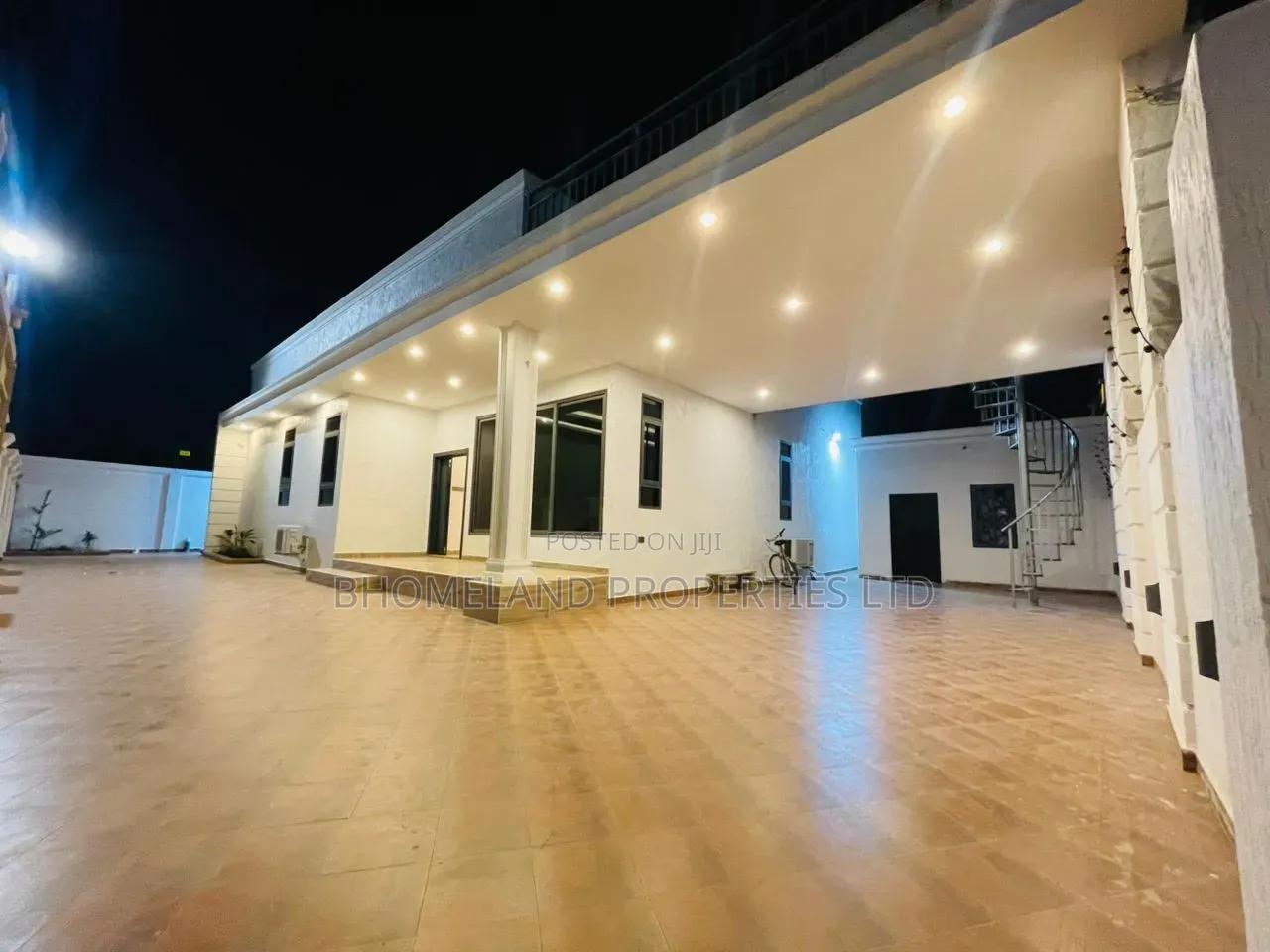 4bdrm Townhouse/Terrace in Palm Ridge , Baatsona Total for sale - 4 bedroom House in Greater Accra, Spintex, Baatsona Total - Sale