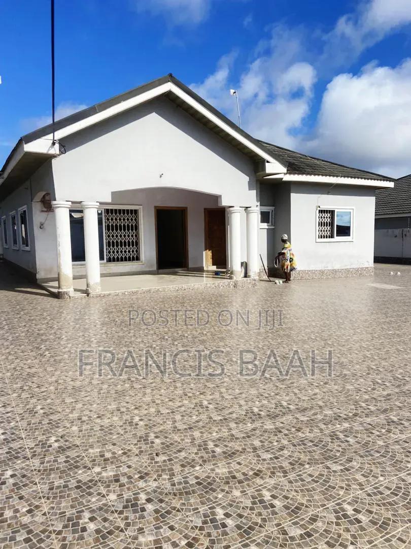 3bdrm House in Shining Star Real, Ga South Municipal for rent - 3 bedroom House in Greater Accra, Ga South Municipal - Rent