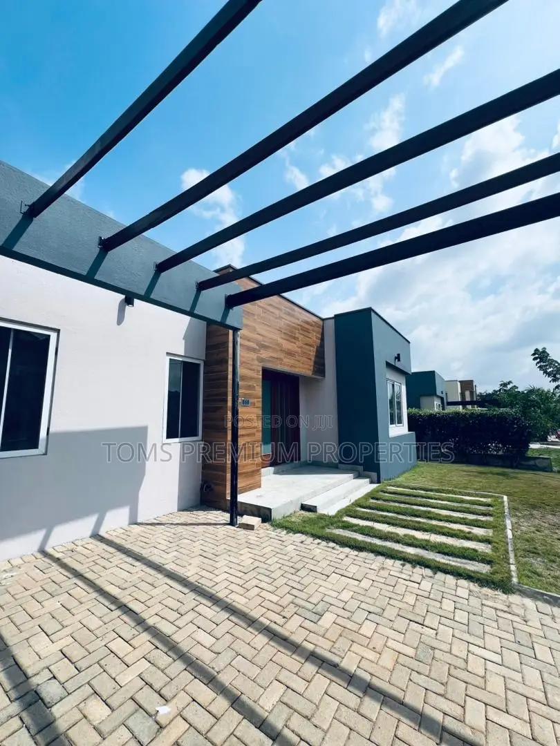 3bdrm House in Richfield, Ashaley Botwe for rent - 3 bedroom House in Greater Accra, Ashaley Botwe - Rent