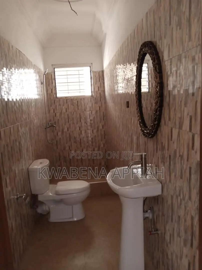 3bdrm Block of Flats in Mark Estate At, Kumasi Metropolitan for rent - 3 bedroom House in Ashanti, Kumasi Metropolitan - Rent
