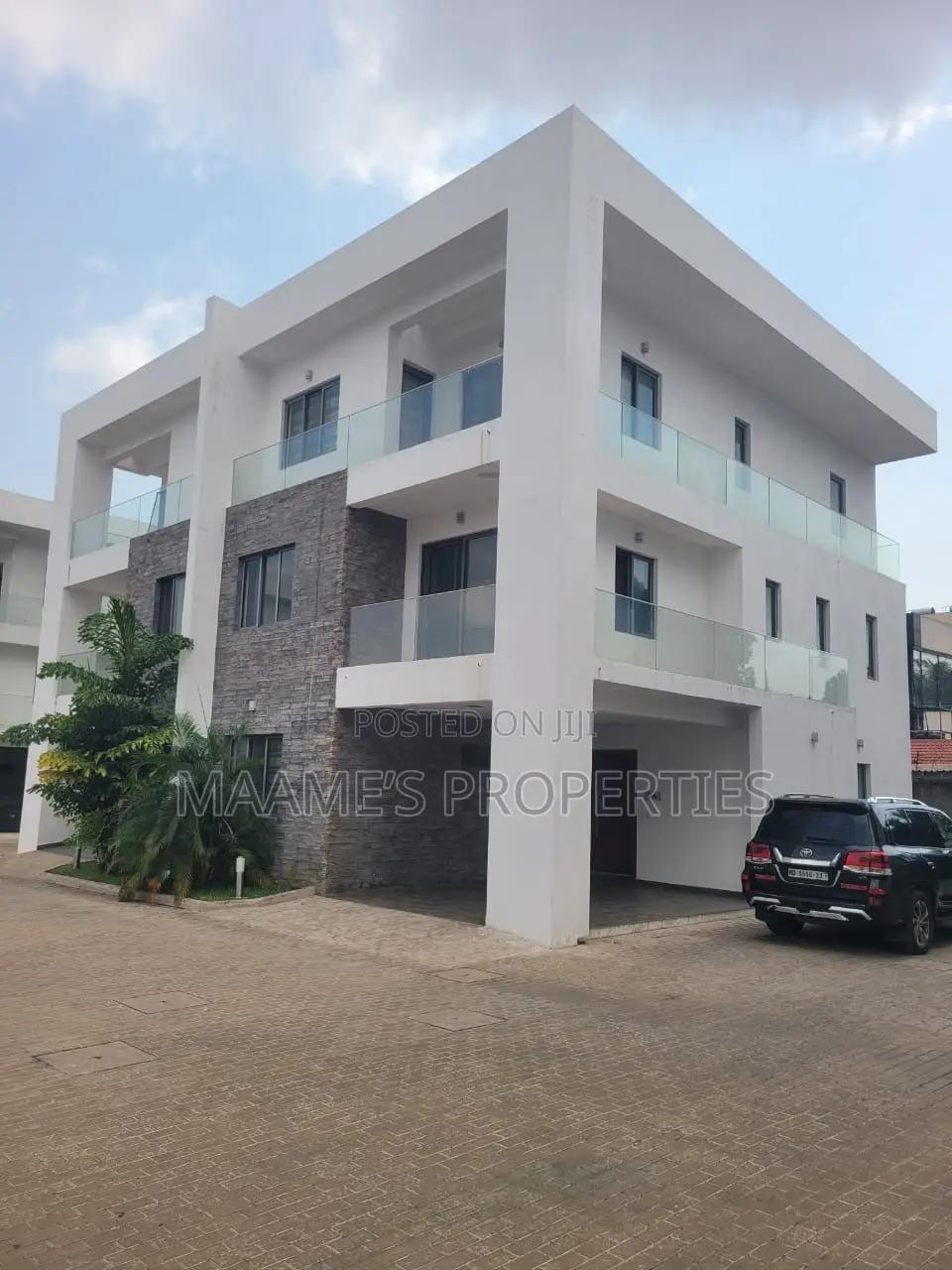 Furnished 5bdrm Townhouse / Terrace in Airport Residential Area - 5 bedroom House in Greater Accra, Airport Residential Area - Rent