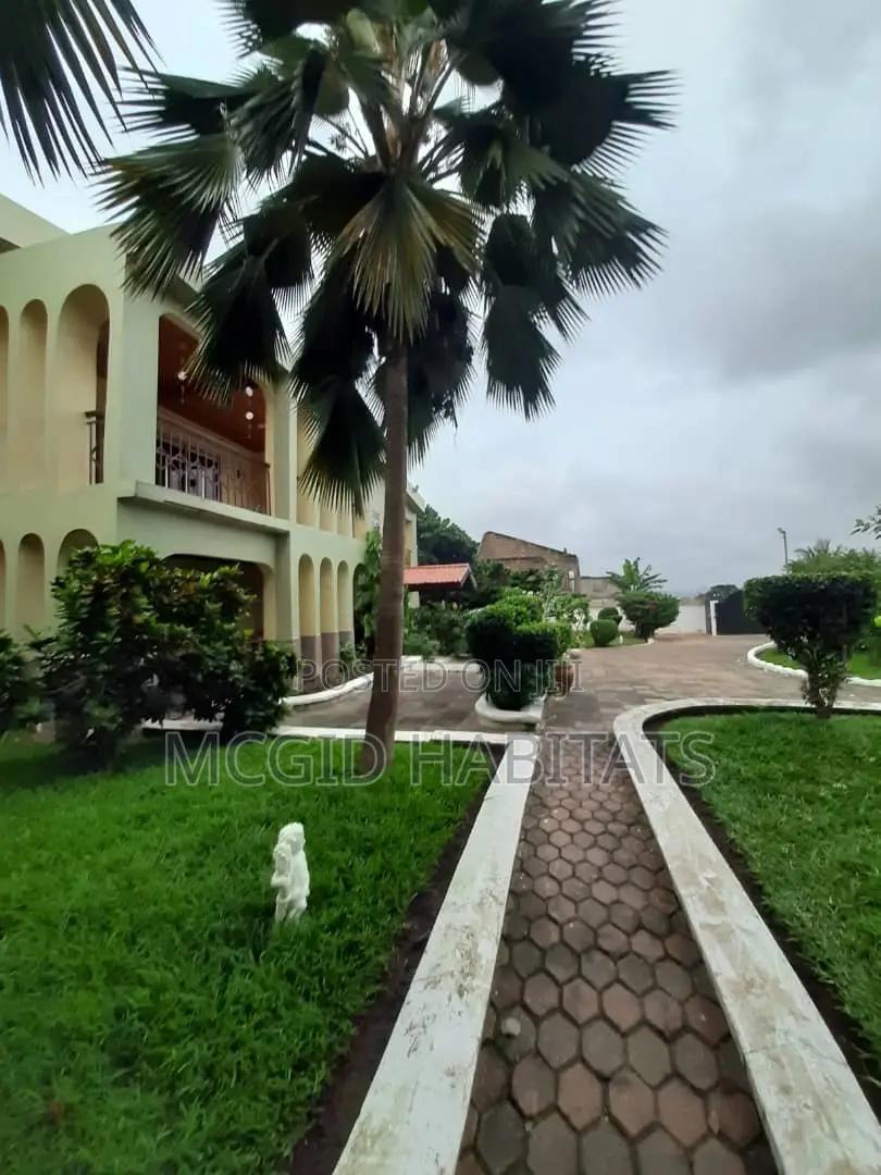 16bdrm House in Ofankor for sale - 16 bedroom House in Greater Accra, Ofankor, Ofankor / Ofankor - Sale