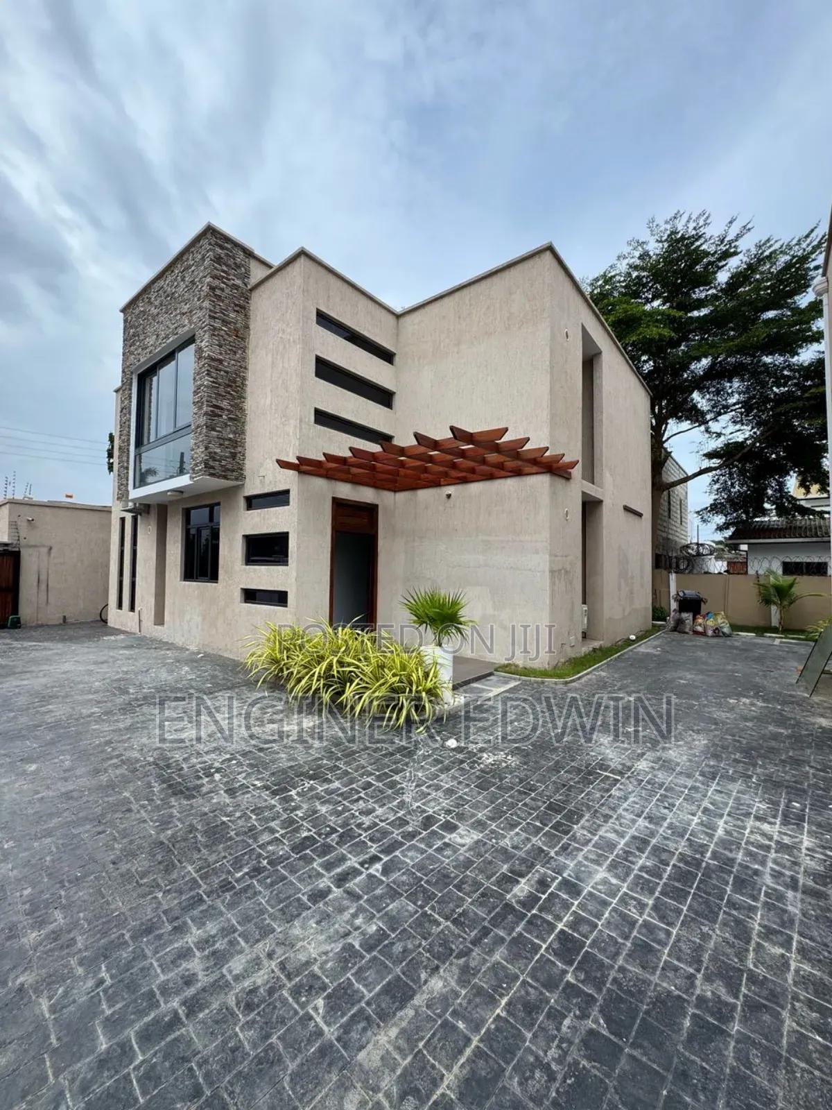 4bdrm House in Labone, Celsbridge Area for sale - 4 bedroom House in Greater Accra, Labone, Celsbridge Area - Sale