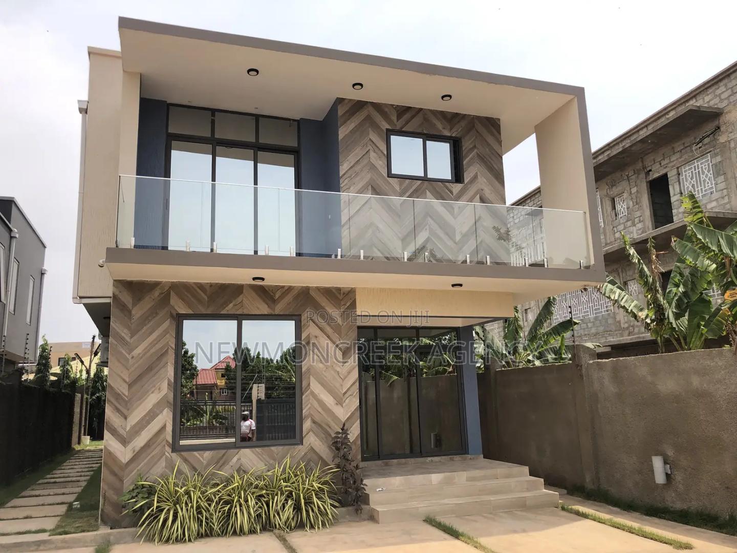 4bdrm Duplex in Oyarifa Junction, Accra Metropolitan for sale - 4 bedroom House in Greater Accra, Accra Metropolitan - Sale