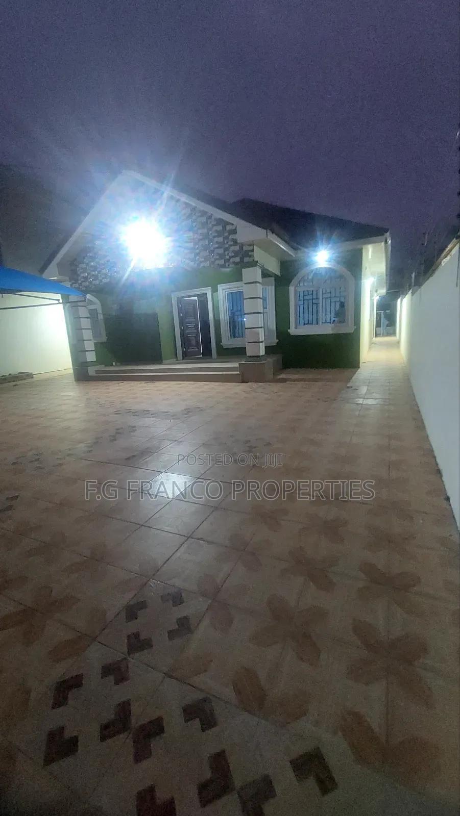 3bdrm House in Kg.Franco Properties, Spintex for rent - 3 bedroom House in Greater Accra, Spintex - Rent