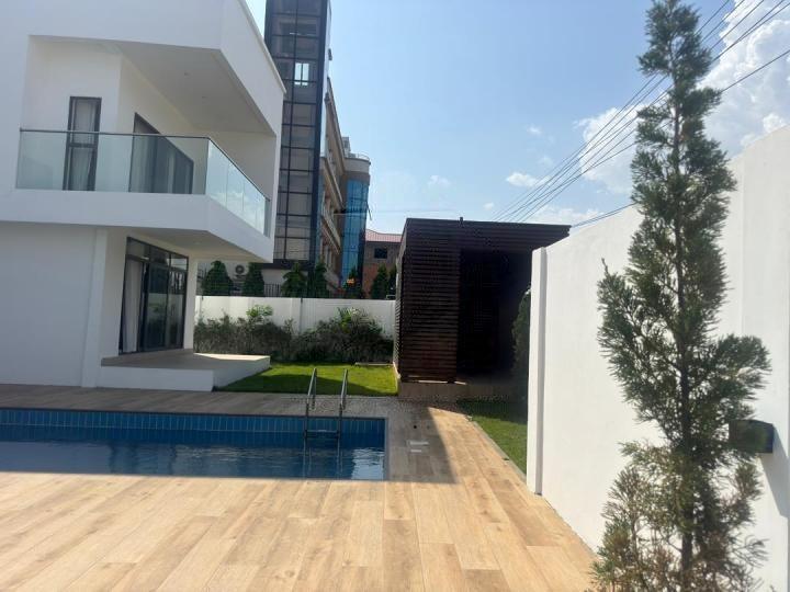 4 bedroom townhouse for sale at East Legon - 4 bedroom House in East Legon - Sale