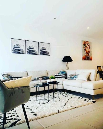 2 bedroom furnished apartment for sale at Cantonments - 2 bedroom Apartment in Cantonments - Sale