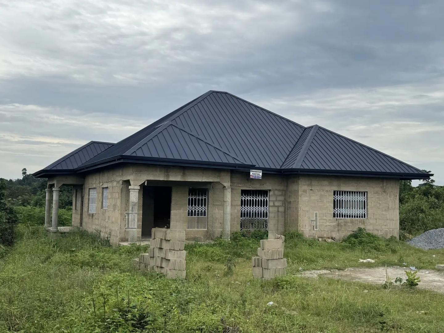 4bdrm House in 4 Bedroom En-Suite, New-Juaben Municipal for sale - 4 bedroom House in Eastern Region, New-Juaben Municipal - Sale