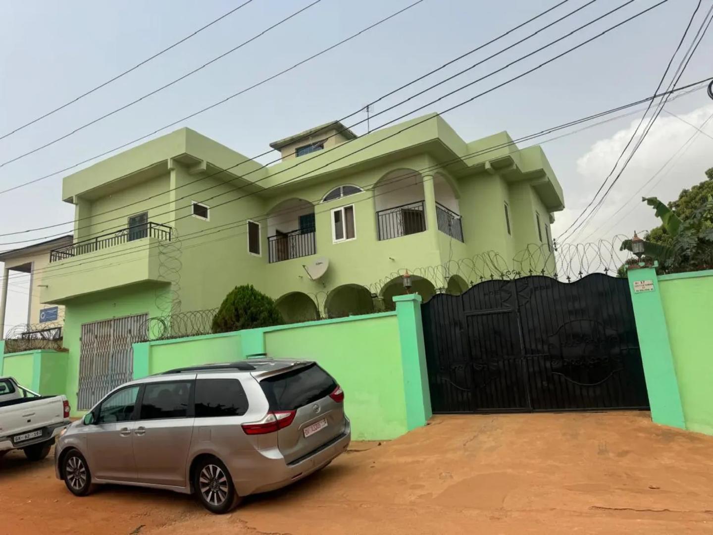 11bdrm House in Sahara, Dansoman for sale - 11 bedroom House in Greater Accra, Dansoman - Sale