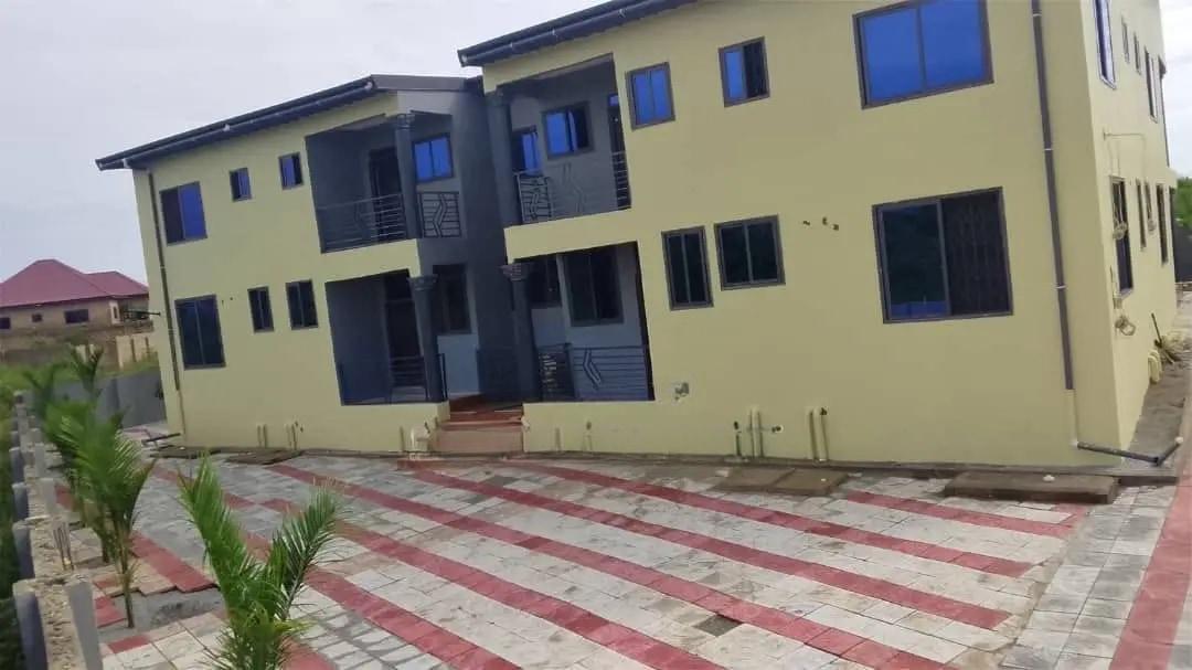 8bdrm House in Ofarnko Jei River, Akweley for sale - 8 bedroom House in Greater Accra, Kasoa, Akweley - Sale