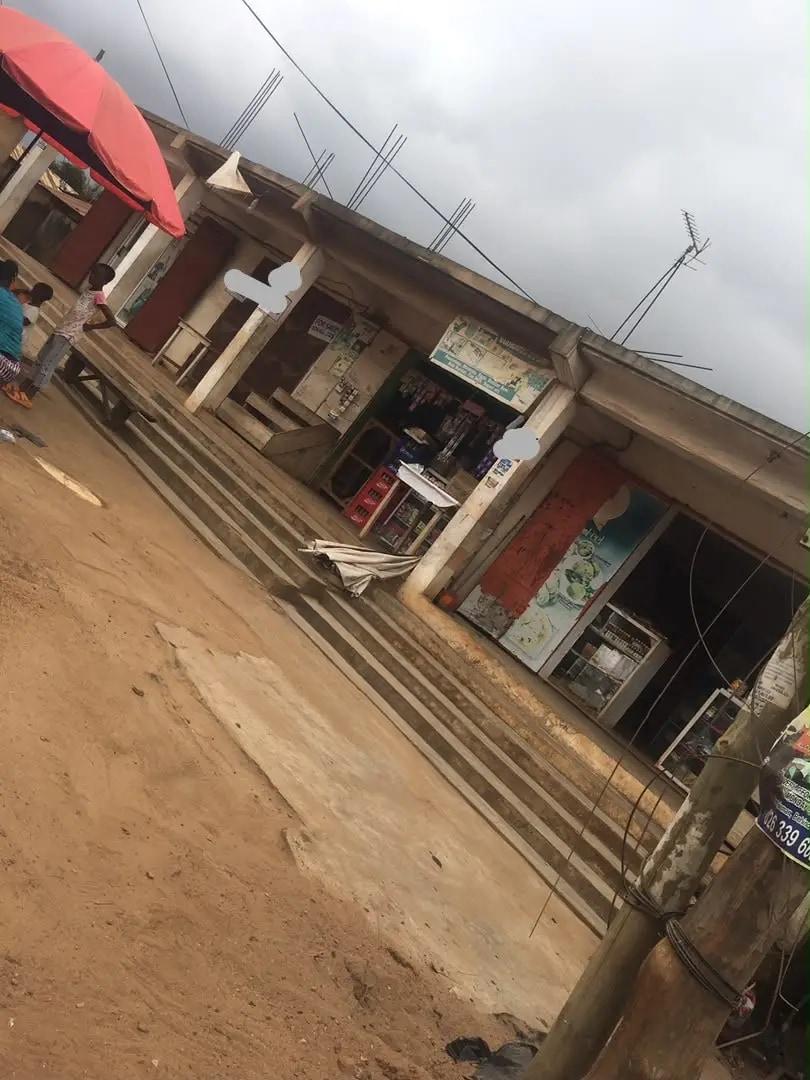 8bdrm House in Super Elite Estate, Sowutwuom for sale - 8 bedroom House in Greater Accra, Sowutwuom - Sale