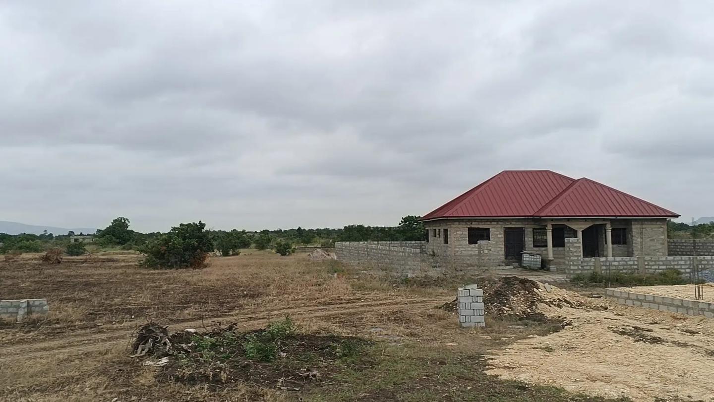 Secure a Full Plot (70x100ft) in Shai Hills for GHC 50,000! - Land in Greater Accra, Accra Metropolitan - Sale