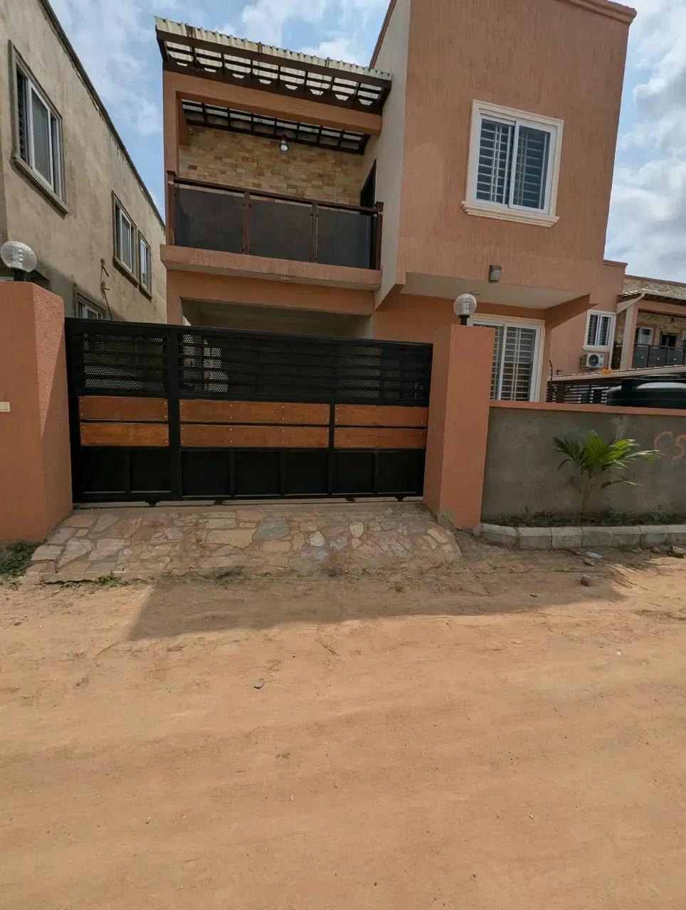 Furnished 2bdrm House in Achimota, The Mall for rent - 2 bedroom Commercial in Greater Accra, Achimota, The Mall - Rent