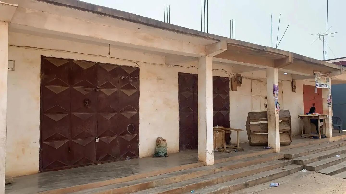 Property for Sale - Commercial in Greater Accra, Santa Maria, Auntie Aku, 30/09 - Sale