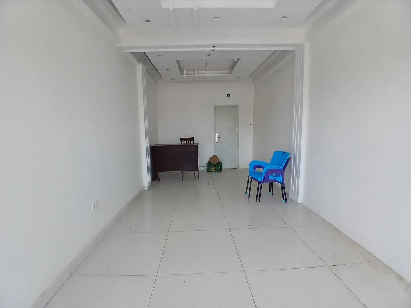Decent Shop at East Legon - Commercial in Greater Accra, East Legon, Boundary Road Area - Rent