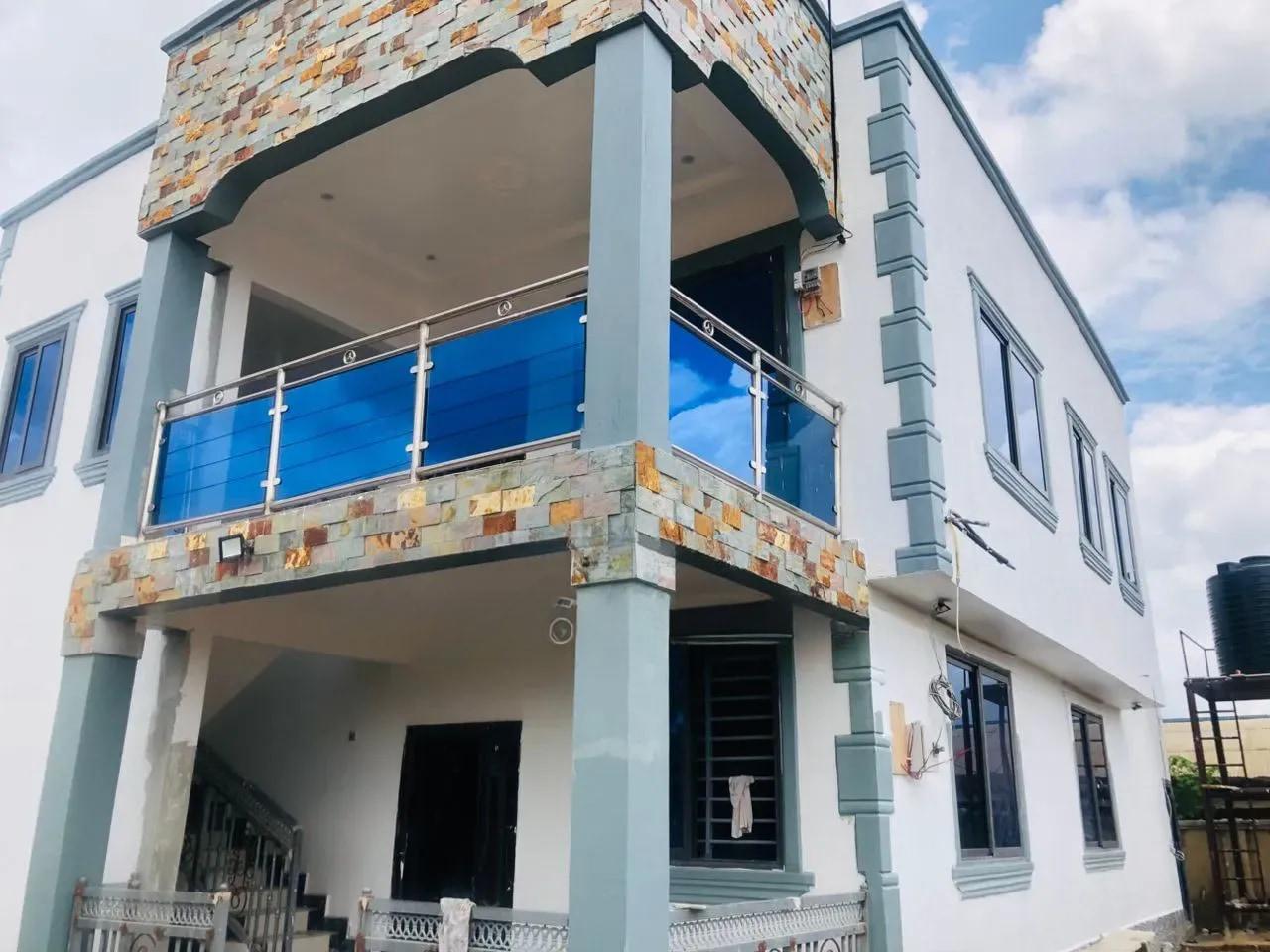 4bdrm Apartment in Collins Properties, Obeyeyie for sale - 4 bedroom Apartment in Greater Accra, Ga West Municipal, Obeyeyie - Sale