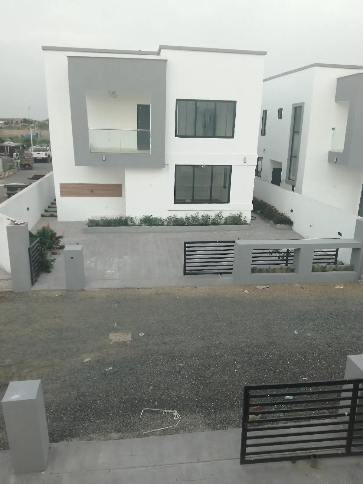 3bdrm House in Dki Properties, Adenta for sale - 3 bedroom House in Greater Accra, Adenta - Sale