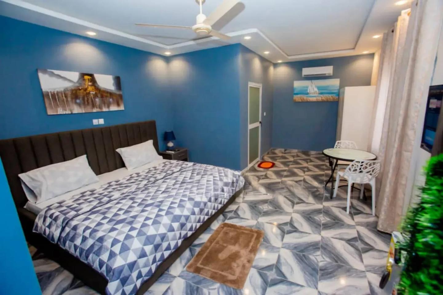Hotel For Sale 15 Bedroom At Kasoa Cp - 15 bedroom Commercial in Greater Accra, Ga South Municipal - Sale