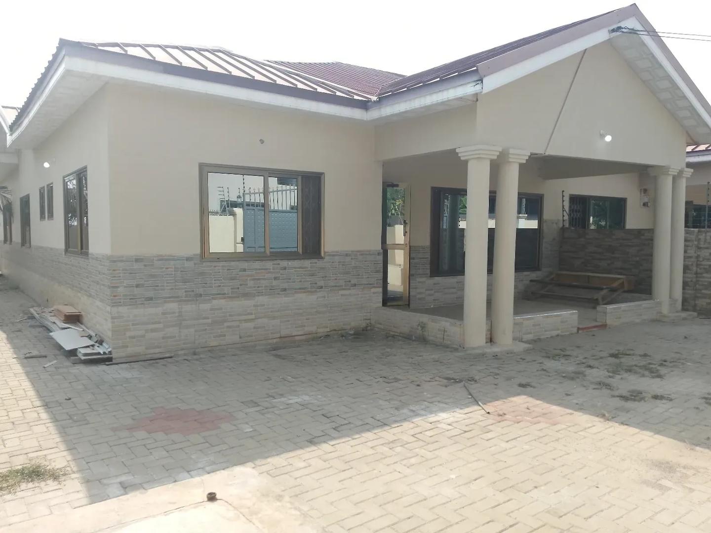 3bdrm House in Dki Properties, Valley View Area for rent - 3 bedroom House in Greater Accra, Oyibi, Valley View Area - Rent