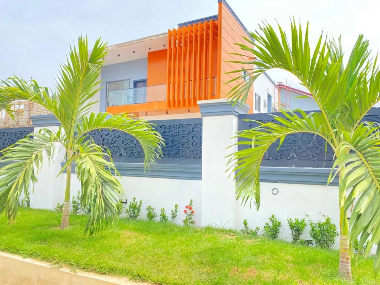 5bdrm House in Tantra Hills, Unity Closed for sale - 5 bedroom House in Greater Accra, Tantra Hills, Unity Closed - Sale