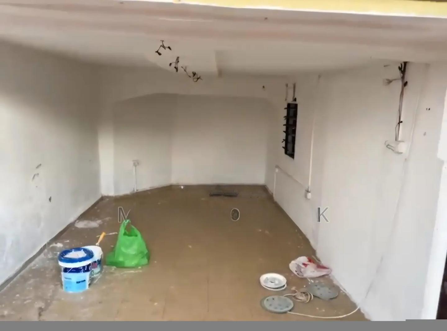 Shop / Warehouse/ Office - Commercial in Greater Accra, Dzorwulu, 07/10 - Rent
