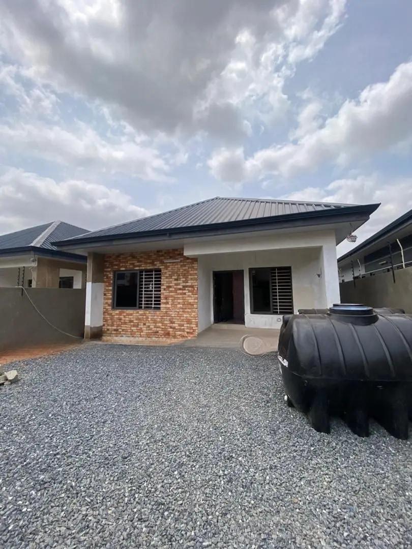 2bdrm House in Mainstay Estates, Oyarifa for sale - 2 bedroom House in Greater Accra, Oyarifa - Sale