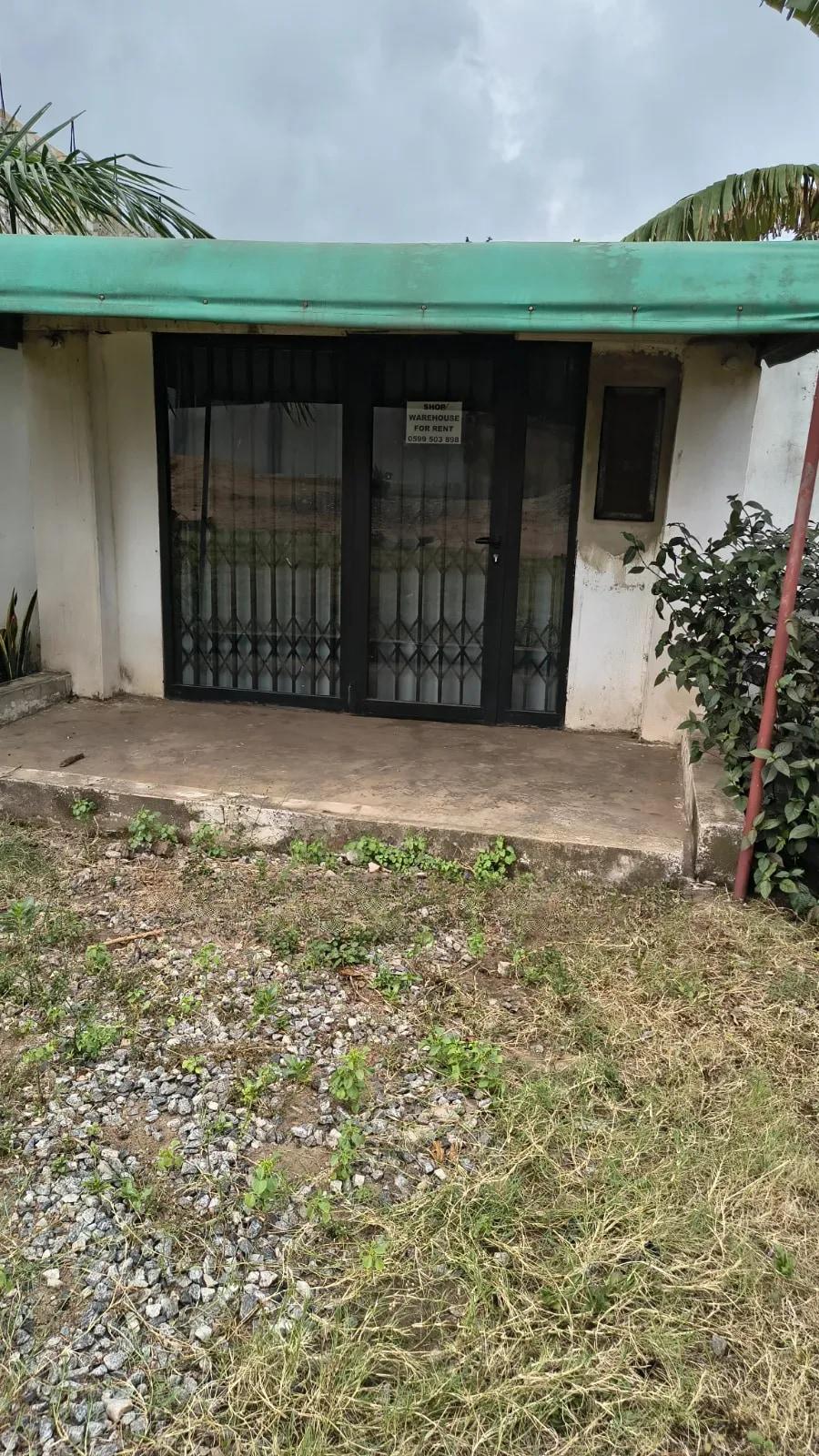 Shop/Warehouse - Commercial in Greater Accra, Spintex, Coca Cola - Rent