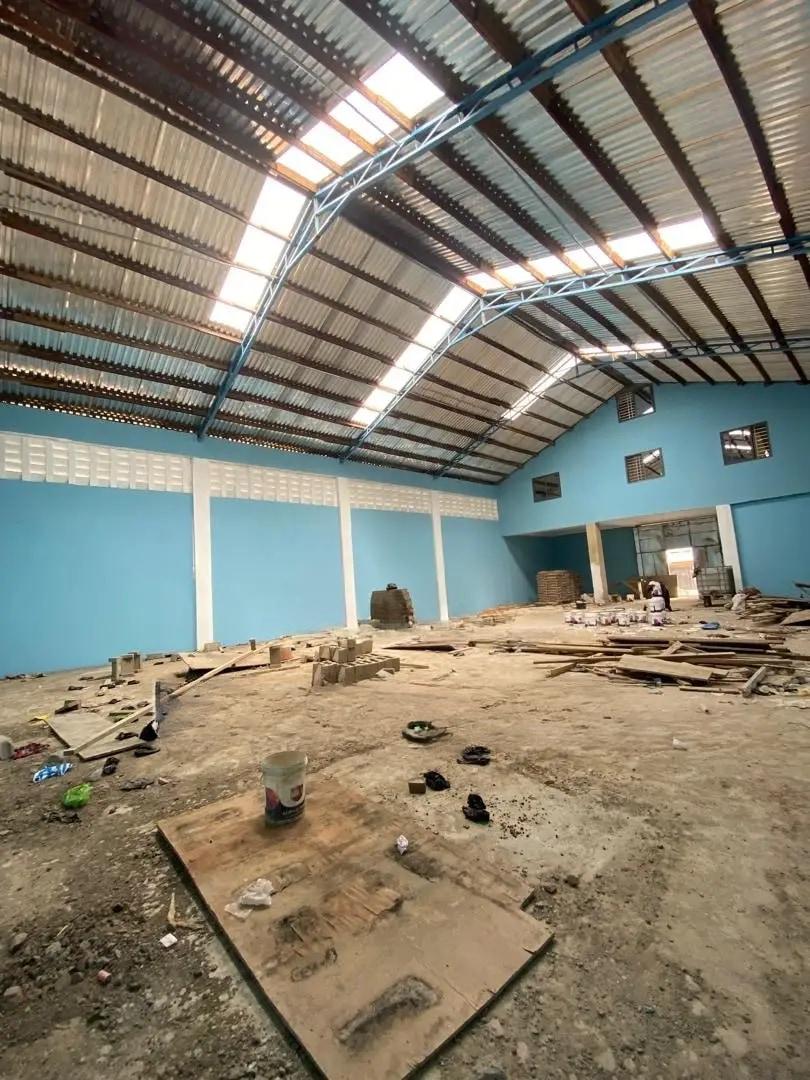 500 SQM Warehouse With 2 Unit 2 Bedroom Apartment for Rent at Achimota - 2 bedroom Commercial in Greater Accra, Achimota - Rent