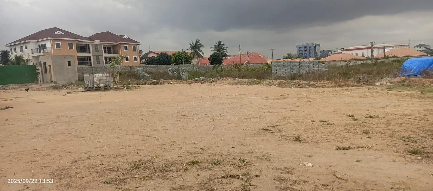 6 Plots of Land for Sale Spintex Entrance University. - Land in Greater Accra, Spintex, Manet Junction - Sale