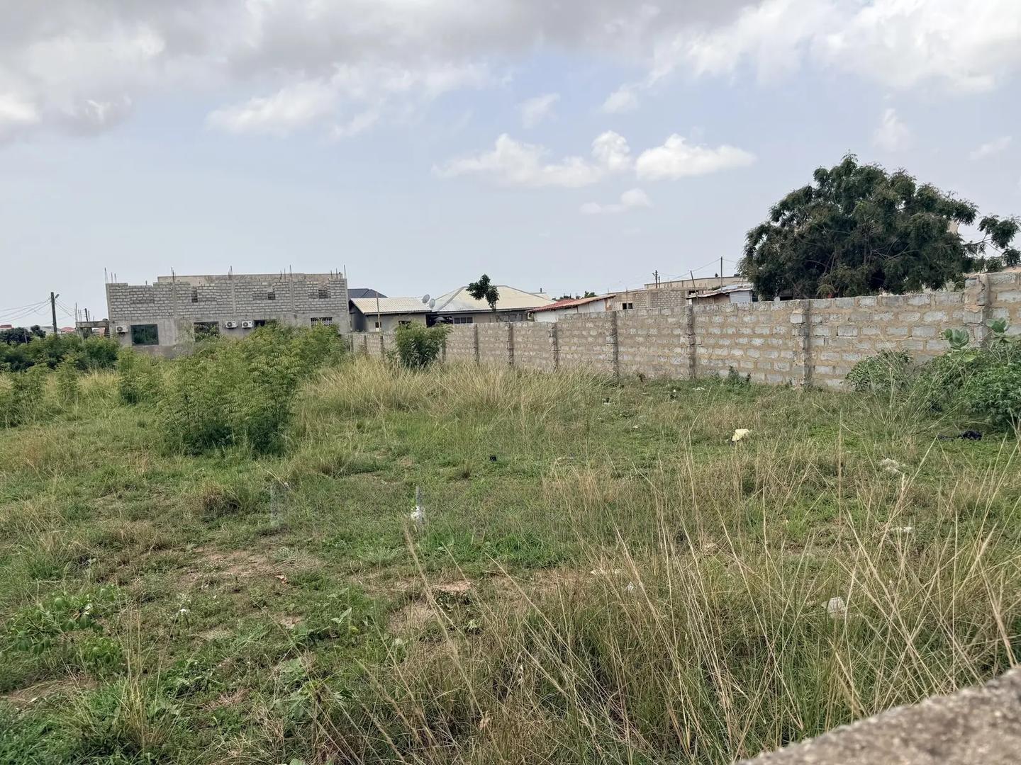 A Half Plot of Land for Sale at West Trasacco or Borteyman - Land in Greater Accra, Ashaley Botwe, Nmai-Dzorn - Sale