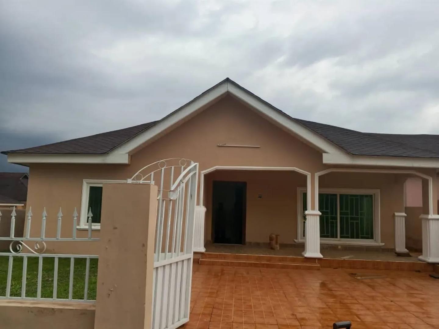 3bdrm House in Dki Properties, Amrahia for rent - 3 bedroom House in Greater Accra, Amrahia - Rent