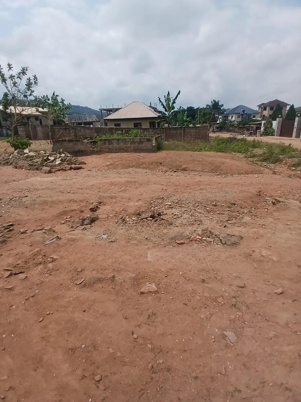One Plot of Titled Land - Land in Greater Accra, Oyarifa - Sale
