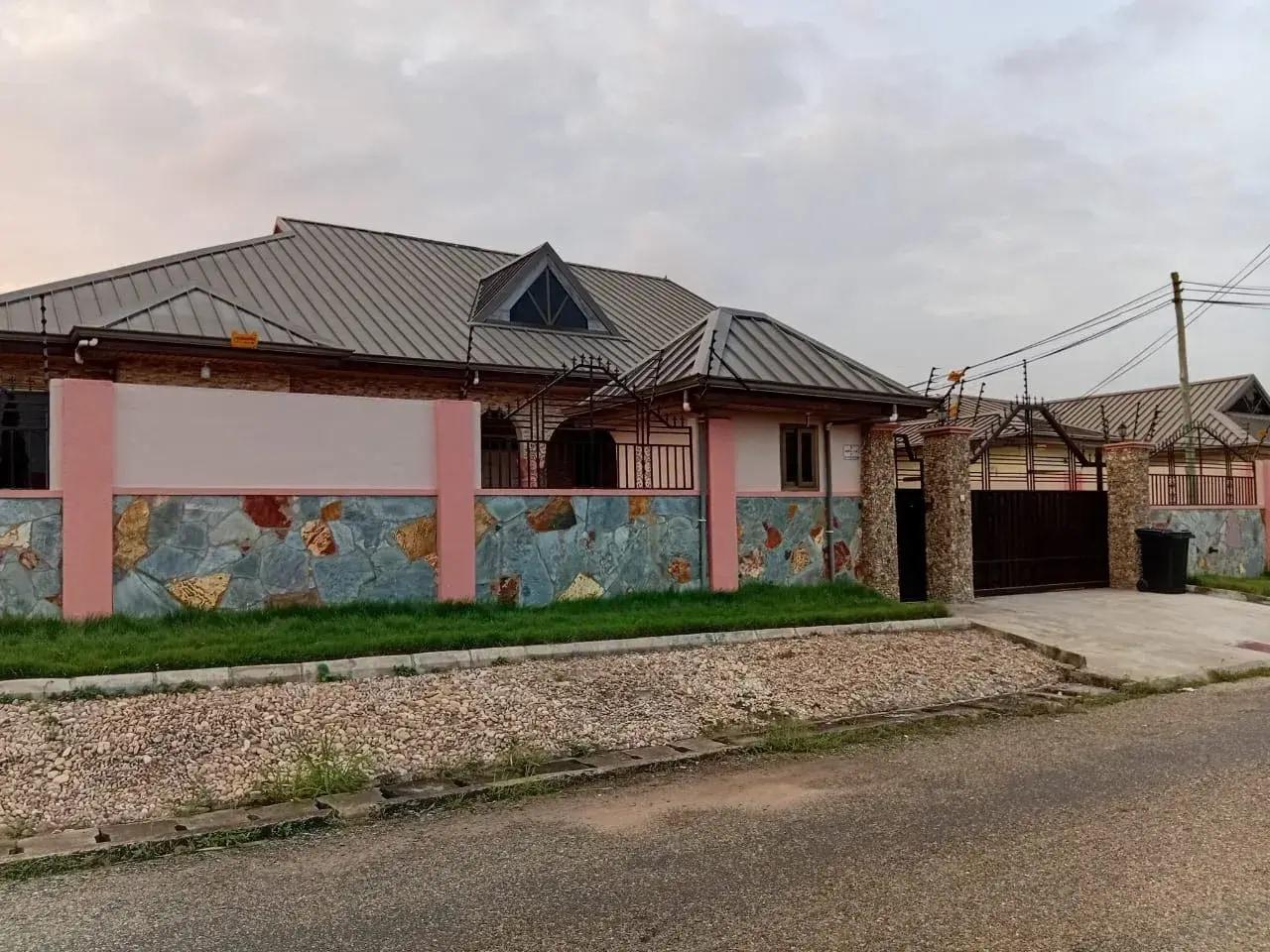 2bdrm Apartment in C25, Community 25 for rent - 2 bedroom Apartment in Greater Accra, Tema Metropolitan, Community 25 - Rent