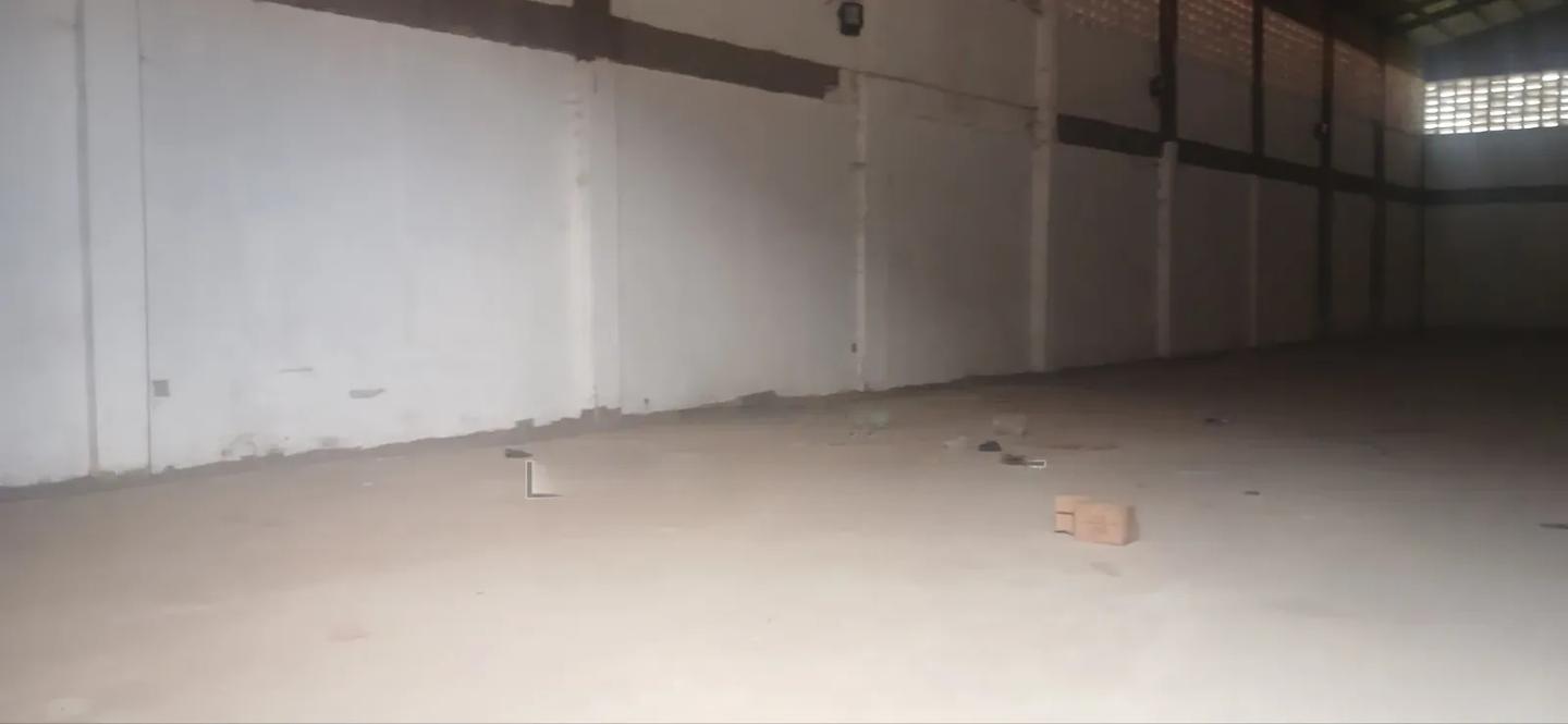 Warehouse Measuring 1500sqm for Rent Around Coca-Cola Spintex - Commercial in Greater Accra, Spintex, Coca Cola - Rent