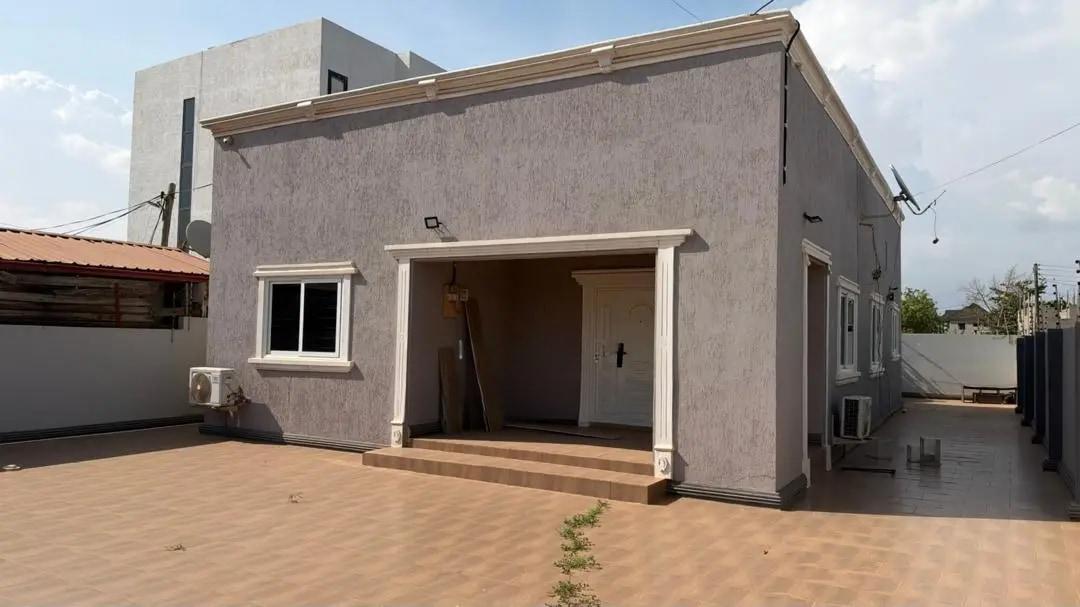 2bdrm House in Lakeside for rent - 2 bedroom House in Greater Accra, Ashaley Botwe, Lake Side Estate - Rent