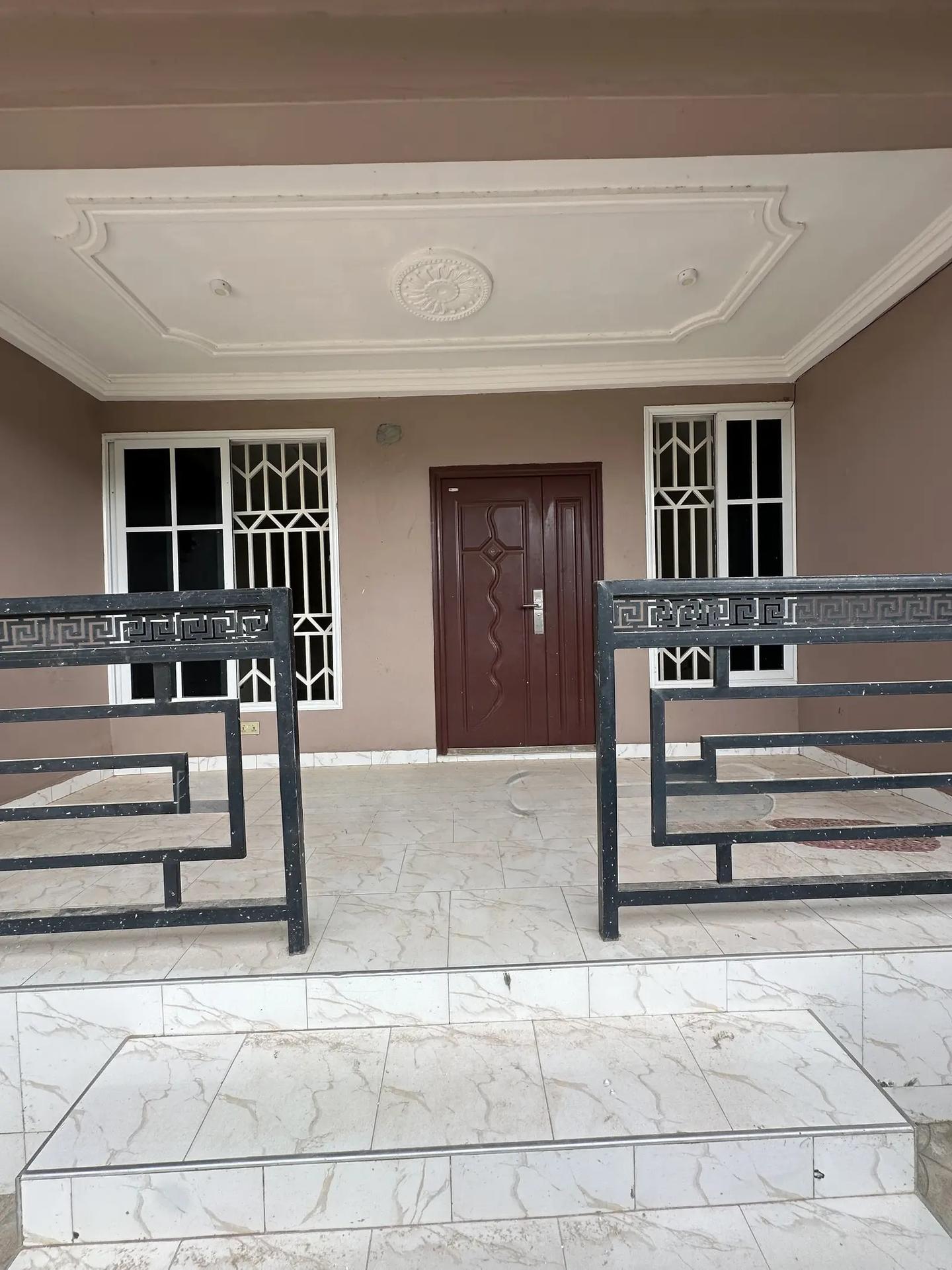 2bdrm Apartment in Mr Dominic Estates, Old Barrier for rent - 2 bedroom Apartment in Greater Accra, Weija, Old Barrier / Weija - Rent