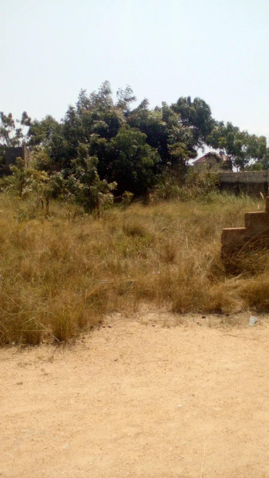 One Plot of With Uncompleted for Sell at Amasaman Obeyeyie Jidda - Land in Greater Accra, Ga West Municipal, Amasaman - Sale