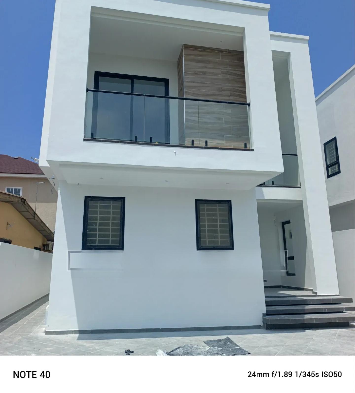 4bdrm House in 4 Bedroom House, Tema Metropolitan for sale - 4 bedroom House in Greater Accra, Tema Metropolitan - Sale