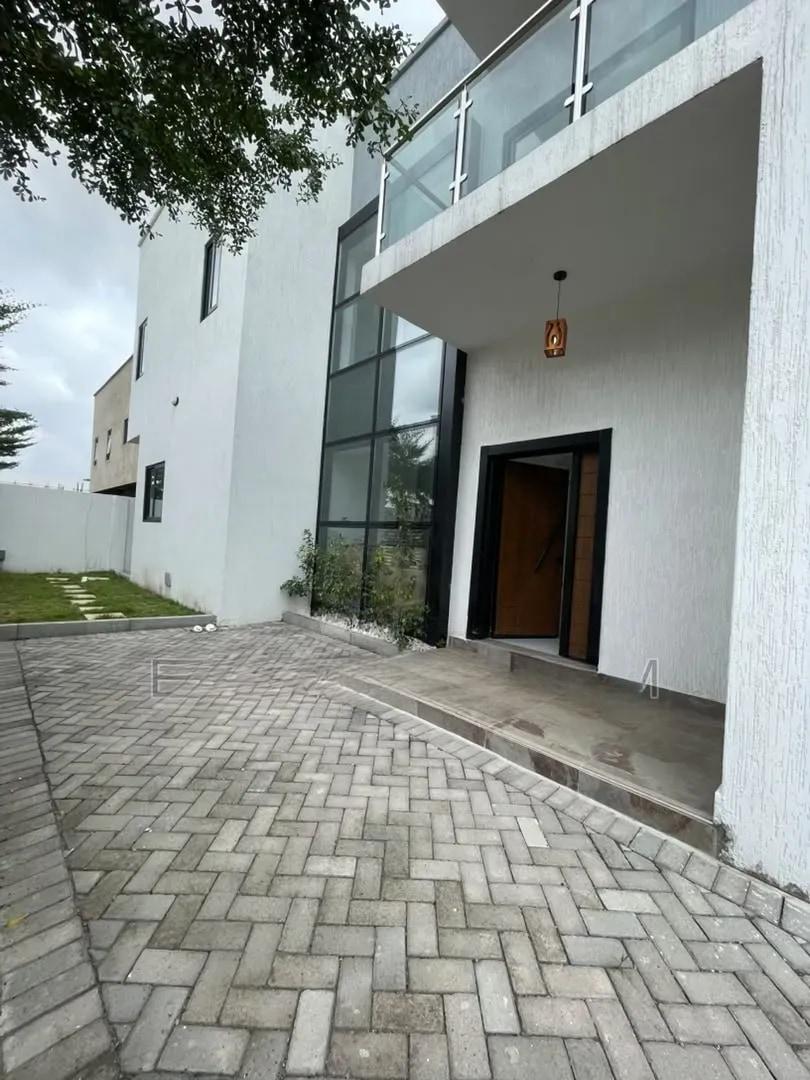 4bdrm House in Manet Court for rent - 4 bedroom House in Greater Accra, Spintex, Manet Court - Rent