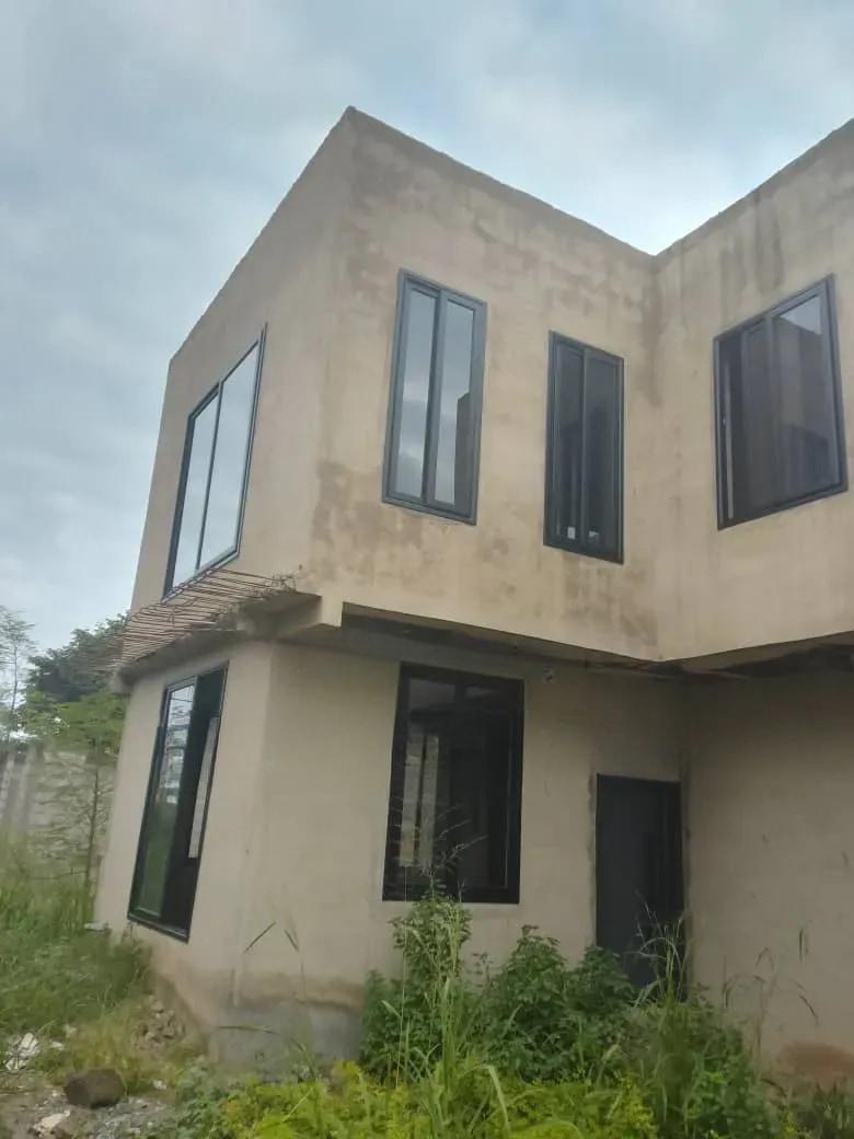 3bdrm House in Dki Properties, Barrier for sale - 3 bedroom House in Greater Accra, Adenta, Barrier / Adenta - Sale