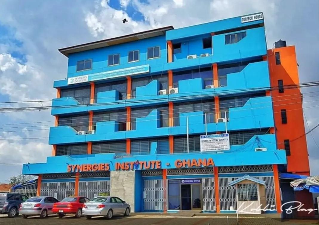 Commercial Building for Sale at Lapaz-Akweteyman - Commercial in Greater Accra, Achimota - Sale
